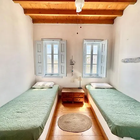 Grikos Panoramic Retreat *