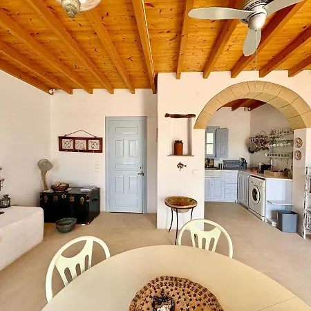 Grikos Panoramic Retreat *